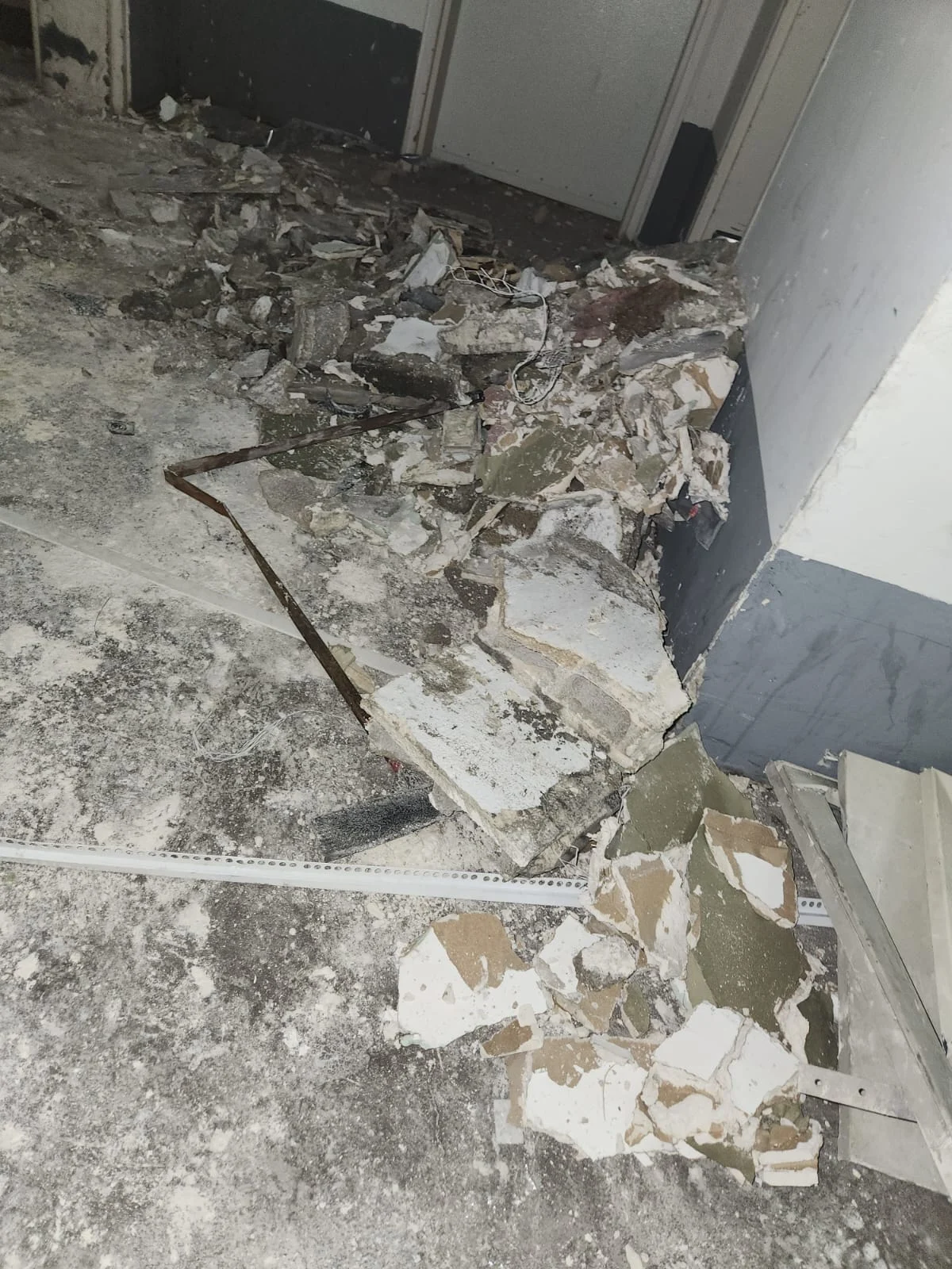 זירת פיצוץ המטען בבניין בגבעת שמואל