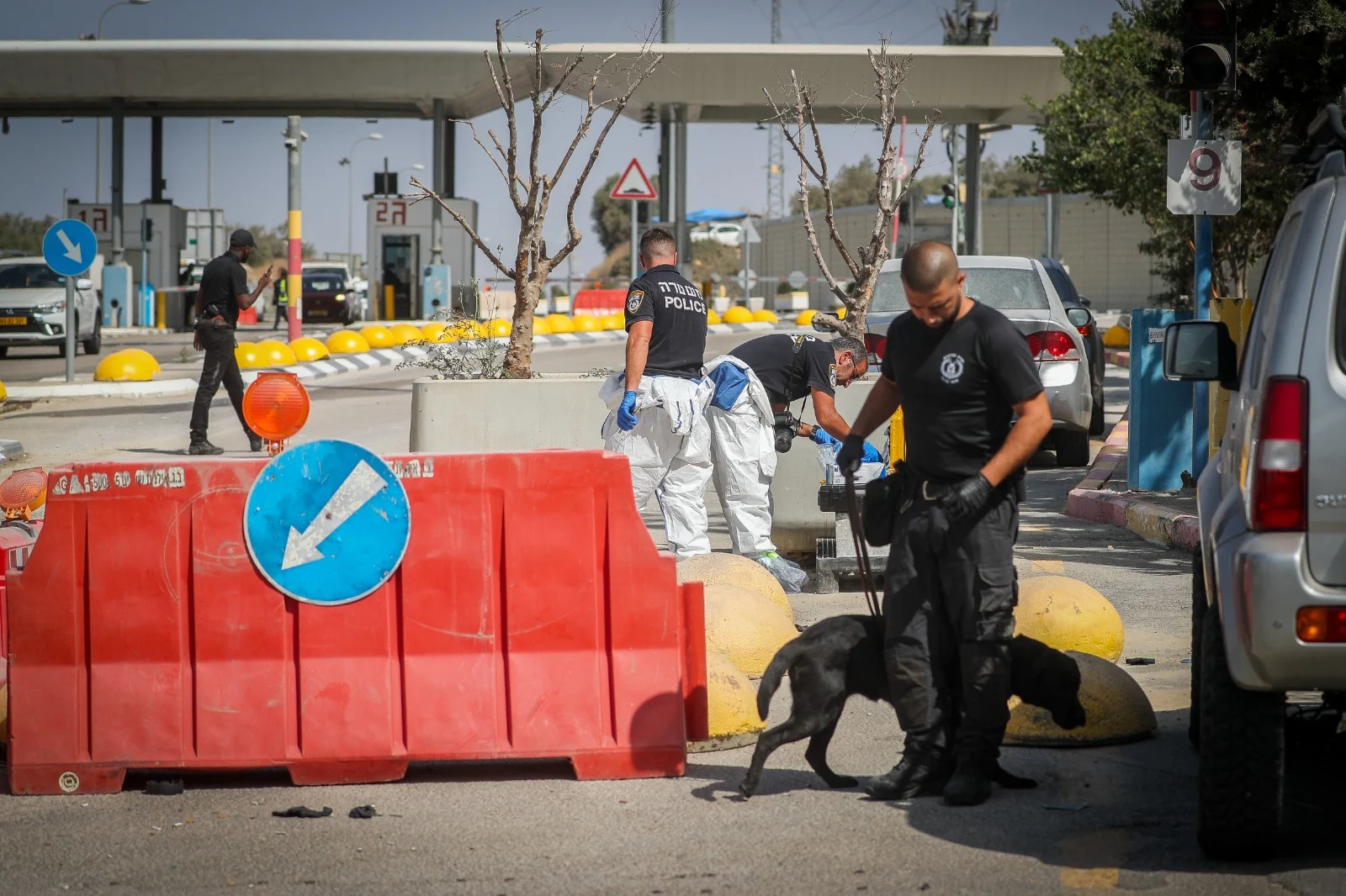 זירת פיגוע הדריסה במחסום מכבים