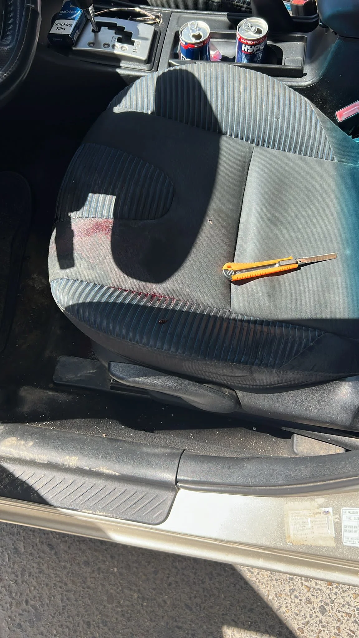 הסכין שנמצאה ברכב